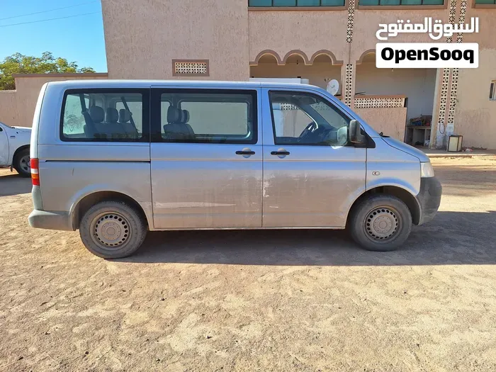 Volkswagen Transporter 2008 photo 2