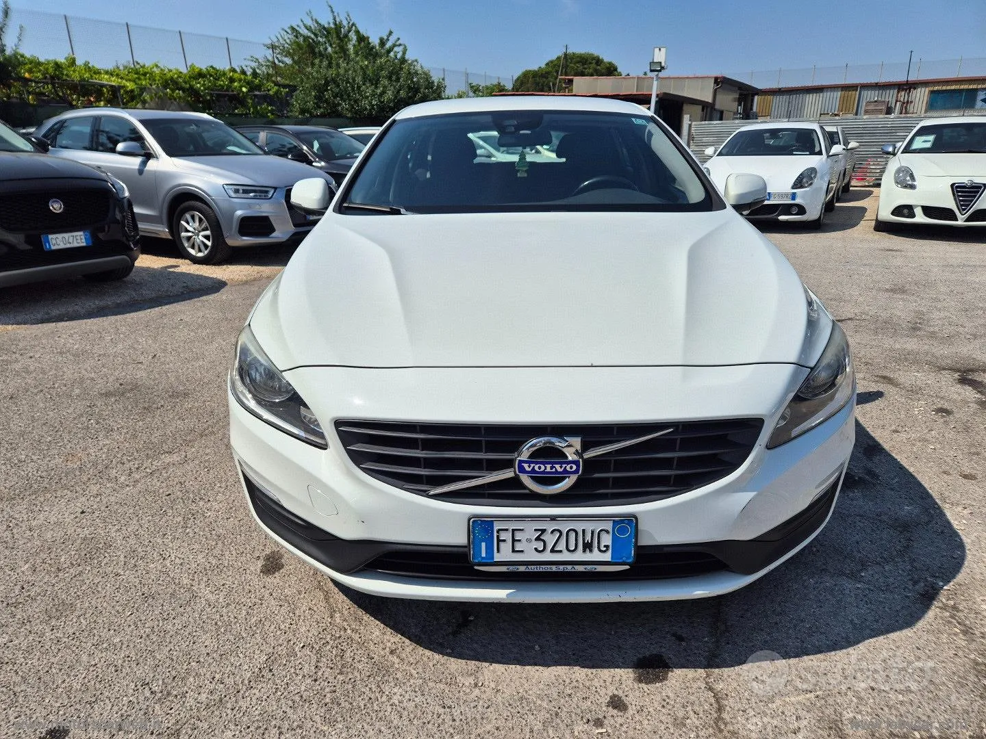 Volvo V60 2016 photo 2
