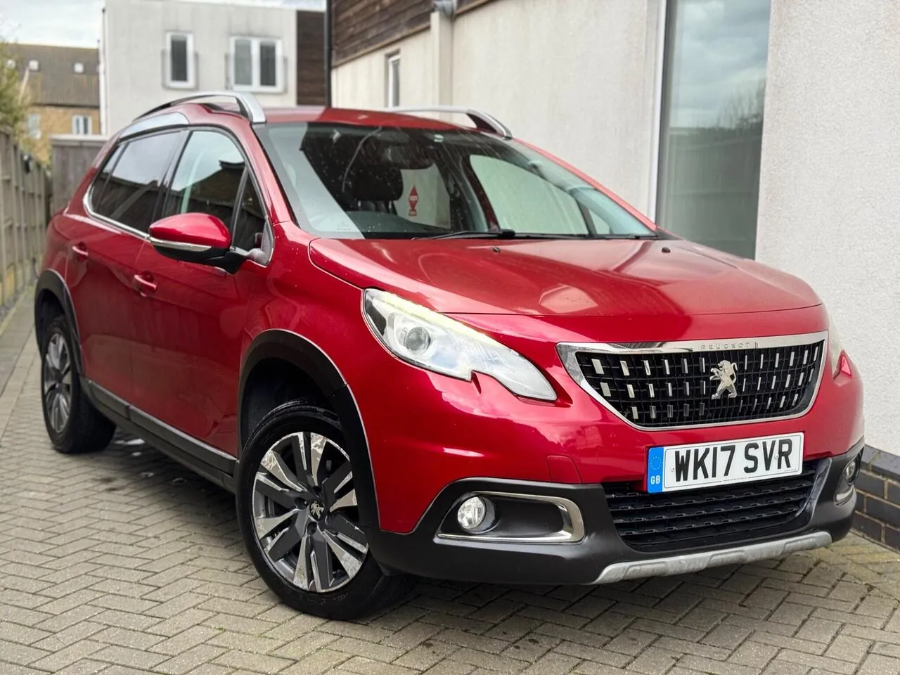 Peugeot 2008 2017 photo 2