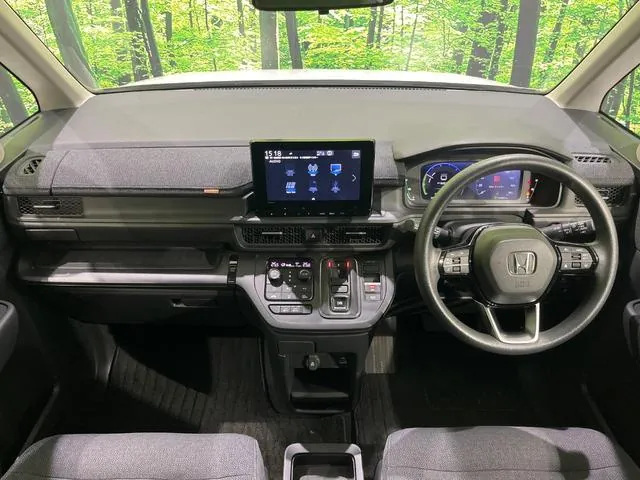 Honda Stepwgn 2022 photo 2