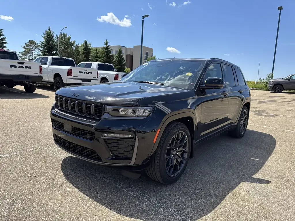 Jeep Grand Cherokee 2026 photo 3