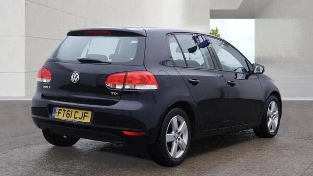 Volkswagen Golf 2011 photo 4