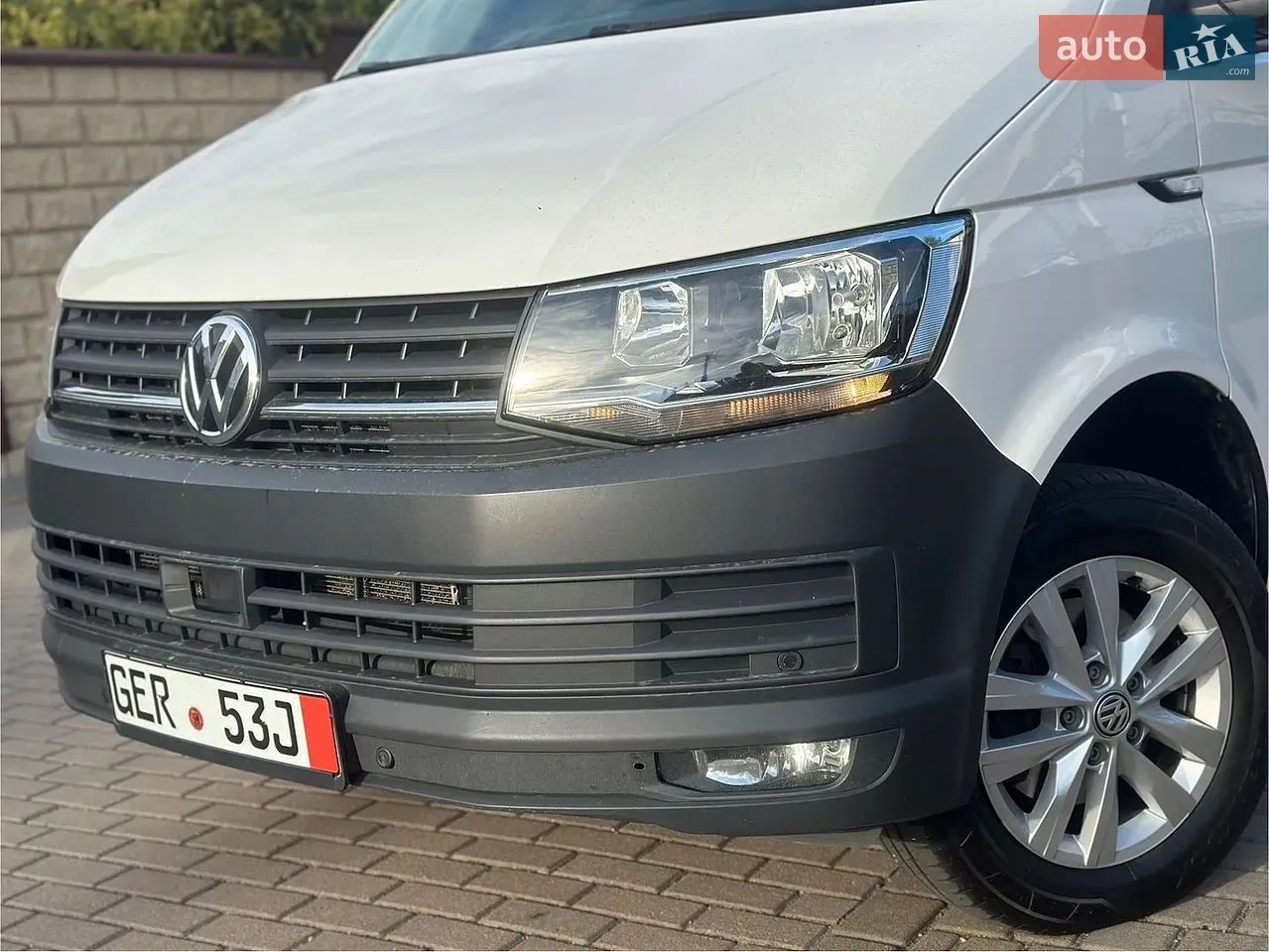 Volkswagen Transporter 2019 photo 3