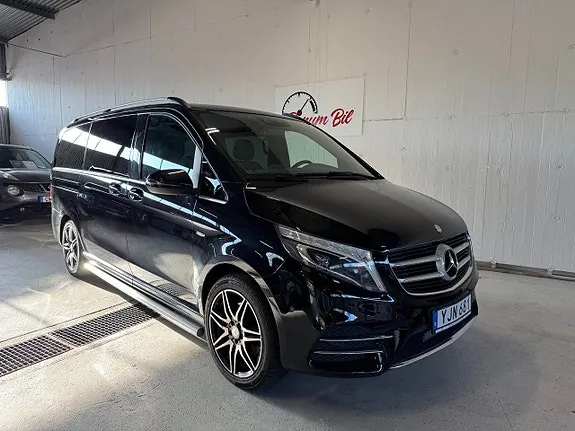 Mercedes-Benz V220
