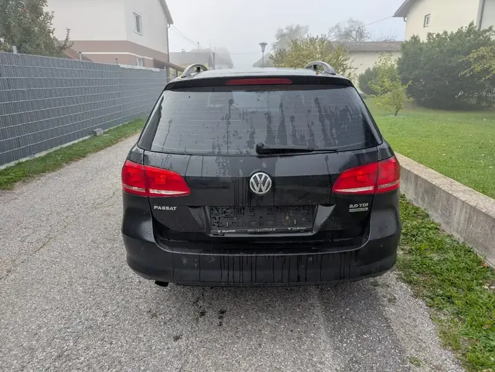 Volkswagen Passat Variant 2010 photo 3