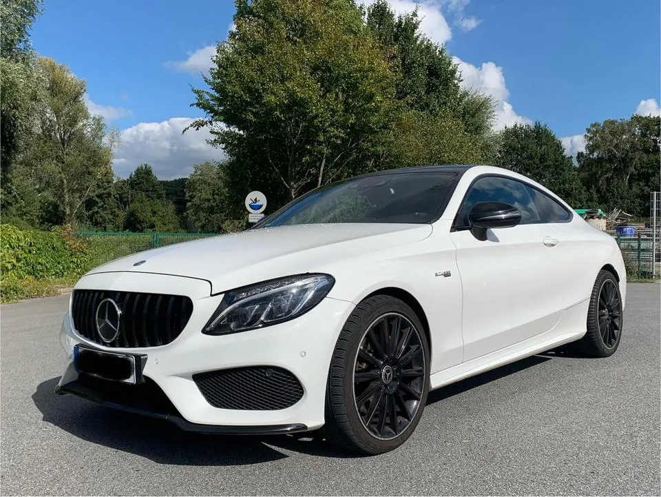 Mercedes-Benz C400