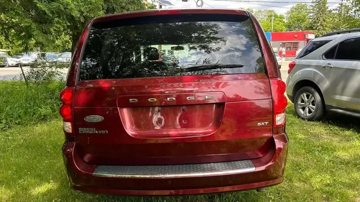 Dodge Grand Caravan 2016 photo 5