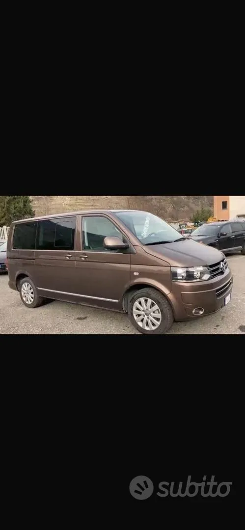 Volkswagen Multivan 2010 photo 3