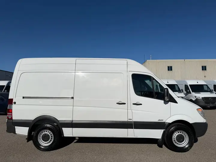 Mercedes-Benz Sprinter 2013 photo 5