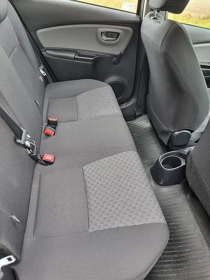 Toyota Yaris 2014 photo 5