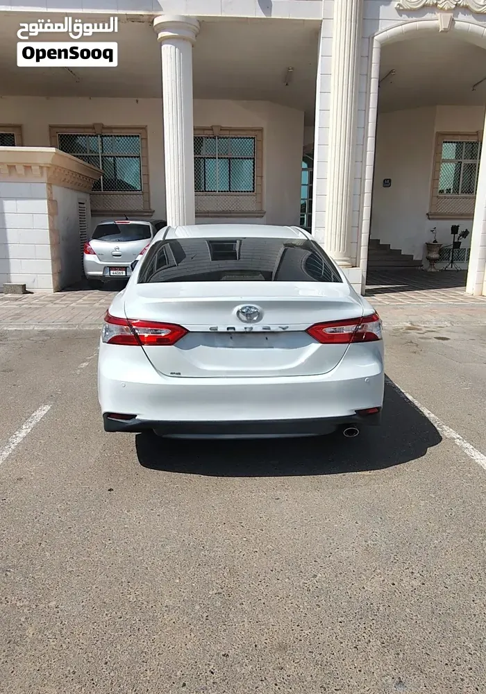 Toyota Camry 2018 photo 2