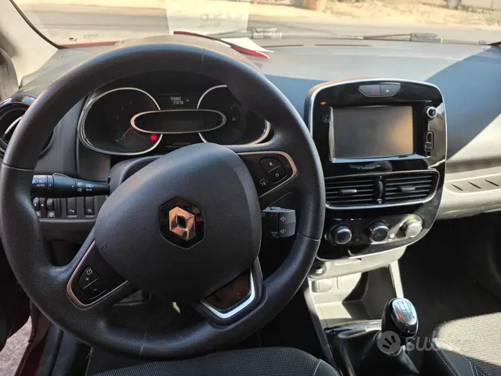 Renault Clio 2017 photo 3