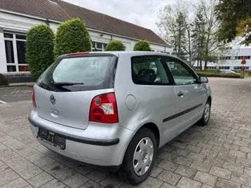 Volkswagen Polo 2004 photo 2