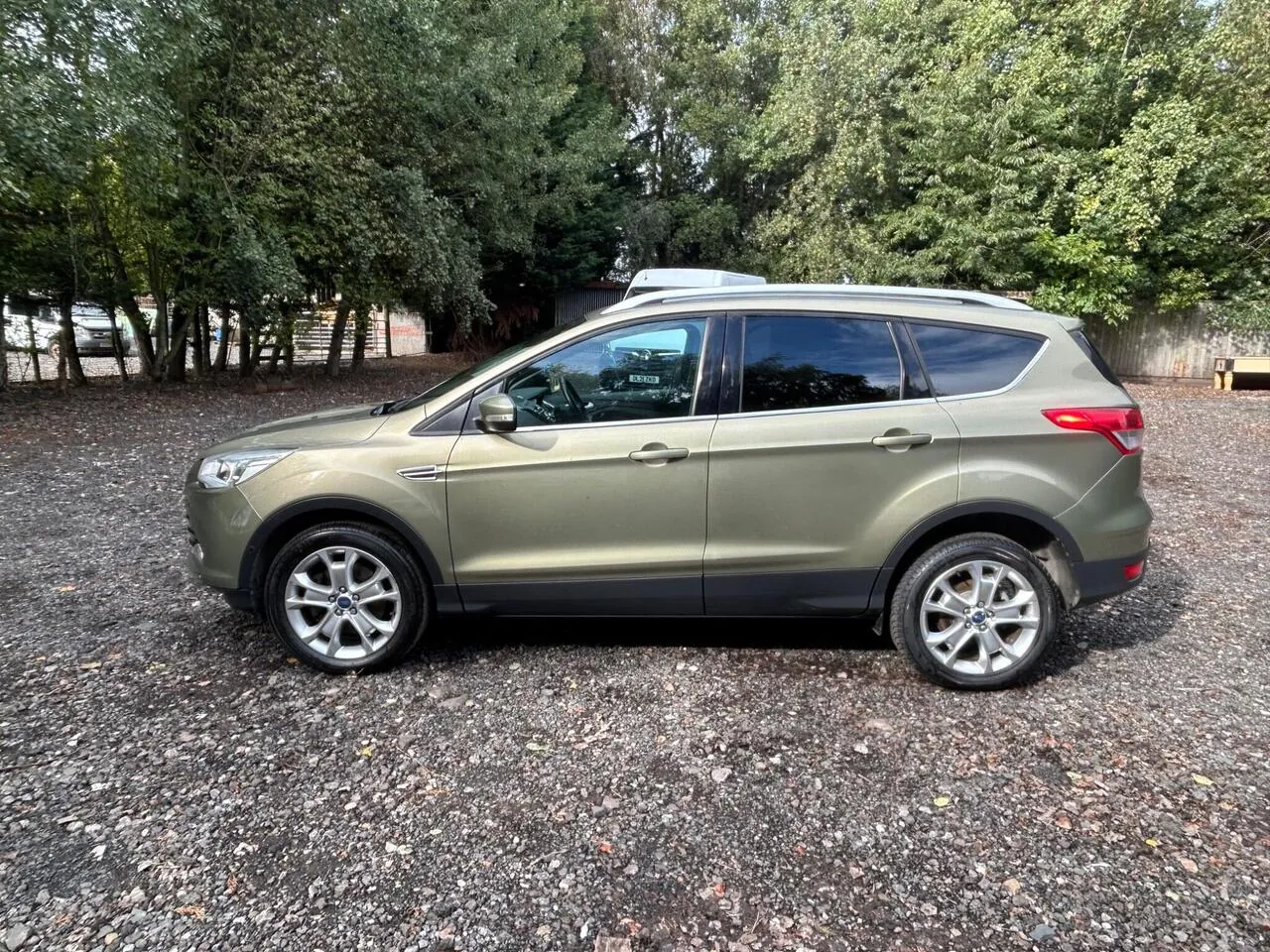 Ford Kuga 2015 photo 4