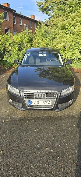 Audi A5 2010 photo 2