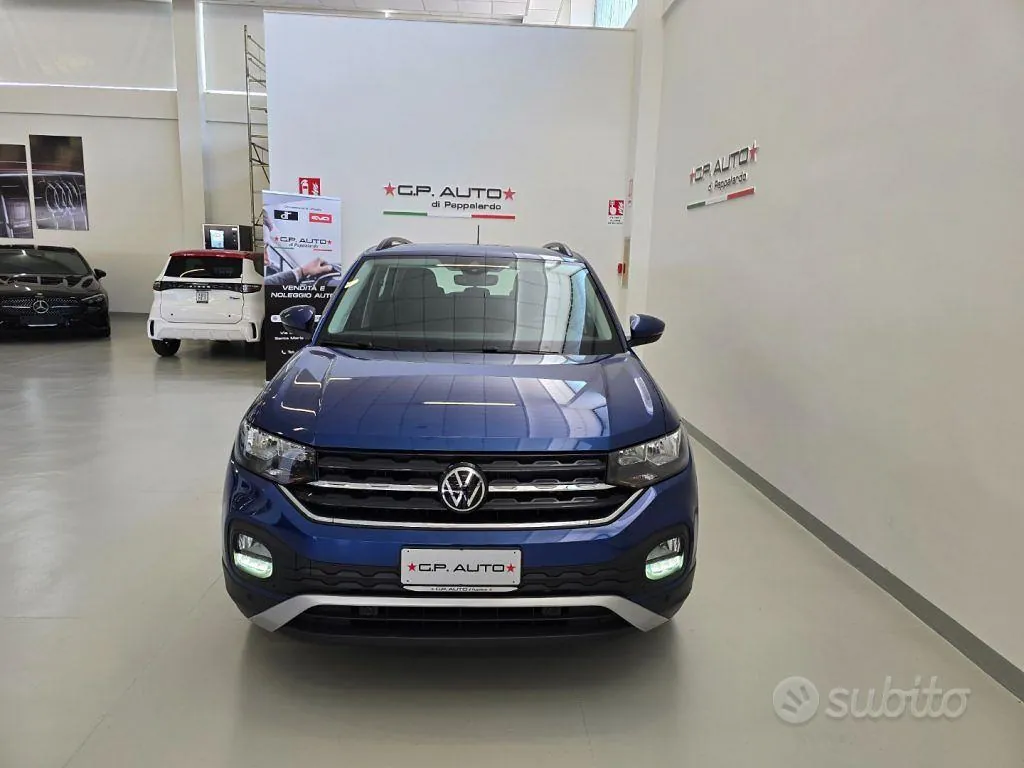 Volkswagen T-Cross 2023 photo 2