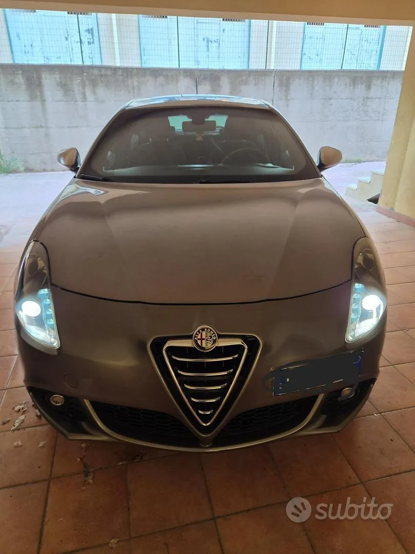 Alfa Romeo Giulietta 2012 photo 5
