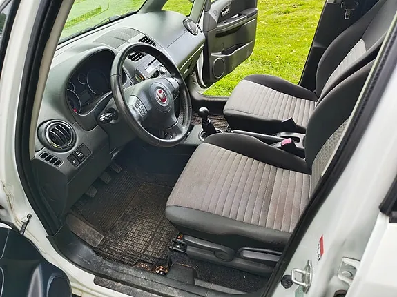 Fiat Sedici 2012 photo 5