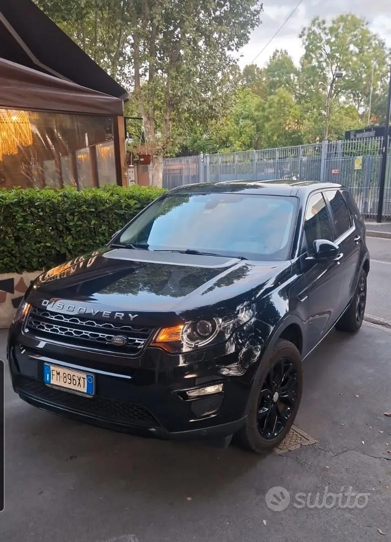 Land Rover Discovery Sport 2017 photo 2