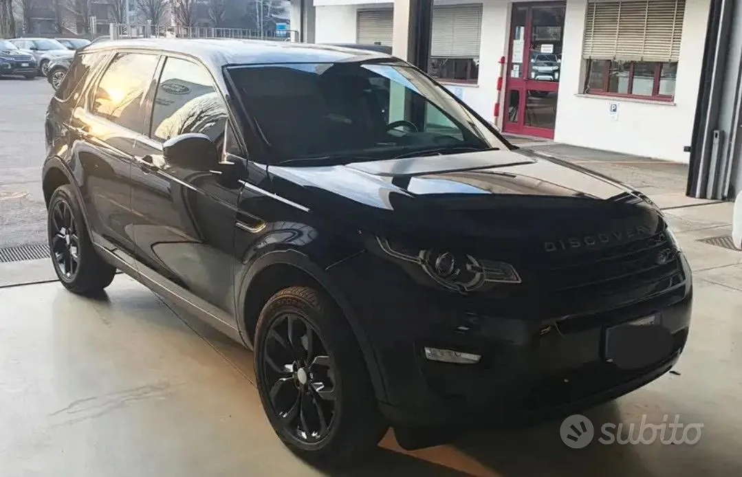 Land Rover Discovery Sport 2017 photo 5