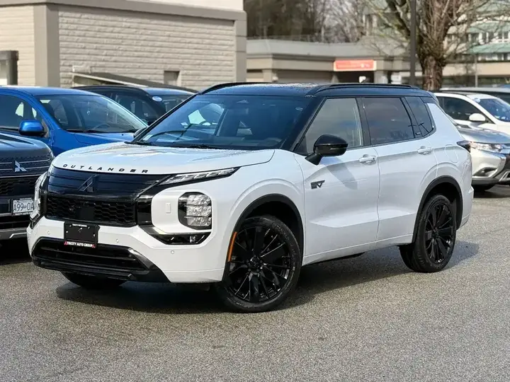 Mitsubishi Outlander 2026 photo 2