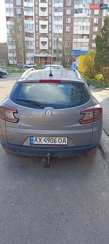 Renault Megane 2012 photo 2