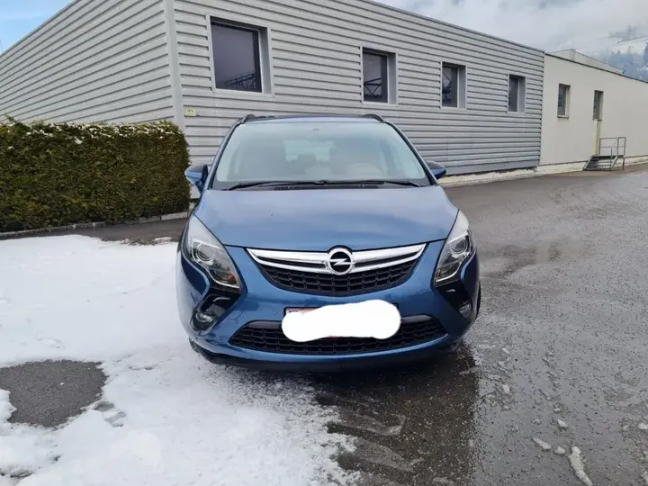 Opel Zafira Tourer 2014 photo 3