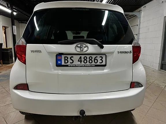 Toyota Verso-S 2012 photo 4