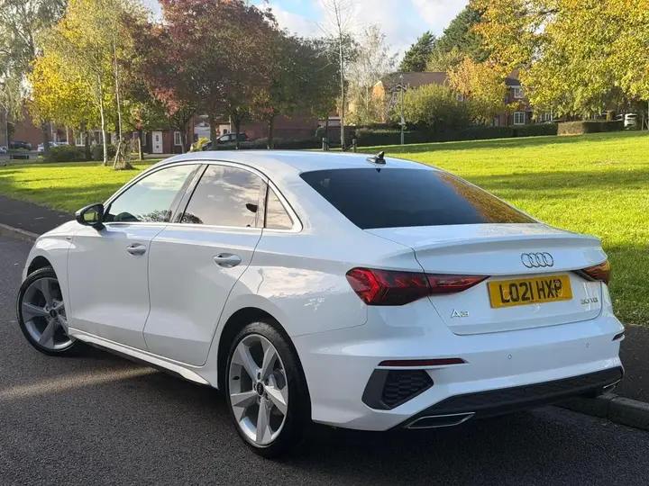 Audi A3 2021 photo 2