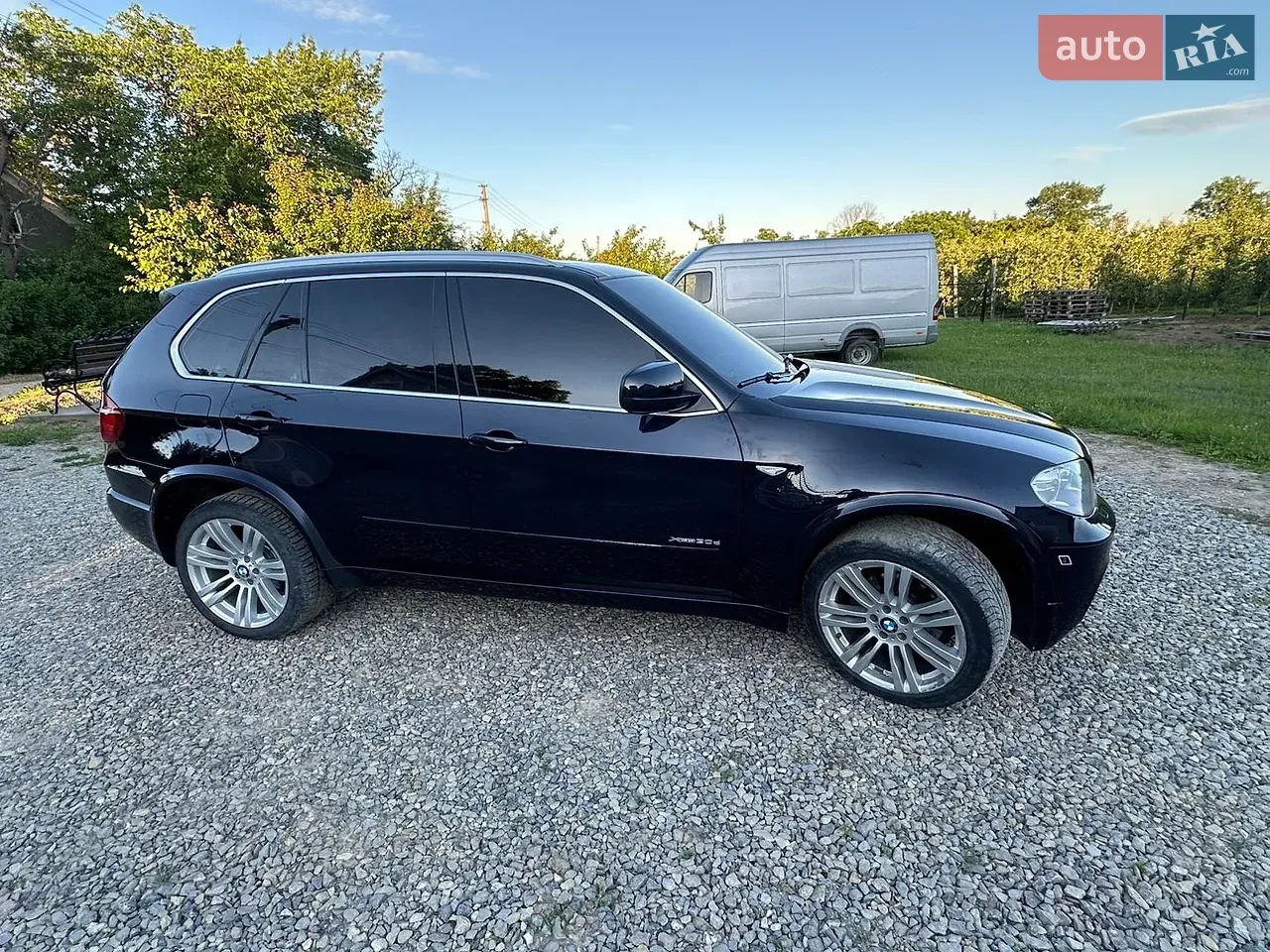 BMW X5 2011 photo 2