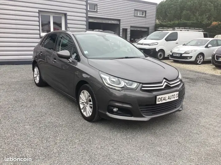 Citroen C4 2016 photo 2
