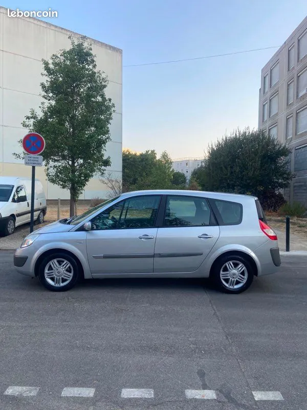 Renault Grand Scenic