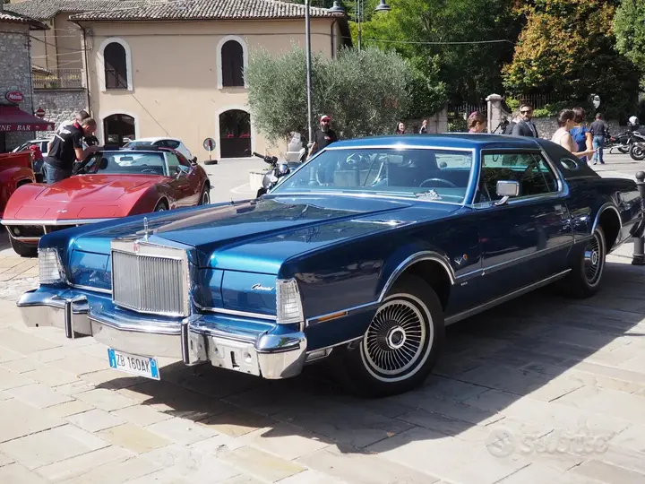 Lincoln Continental Mark Iv