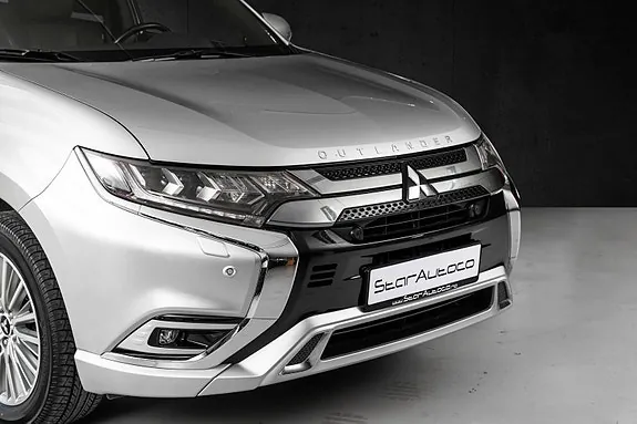 Mitsubishi Outlander 2019 photo 2