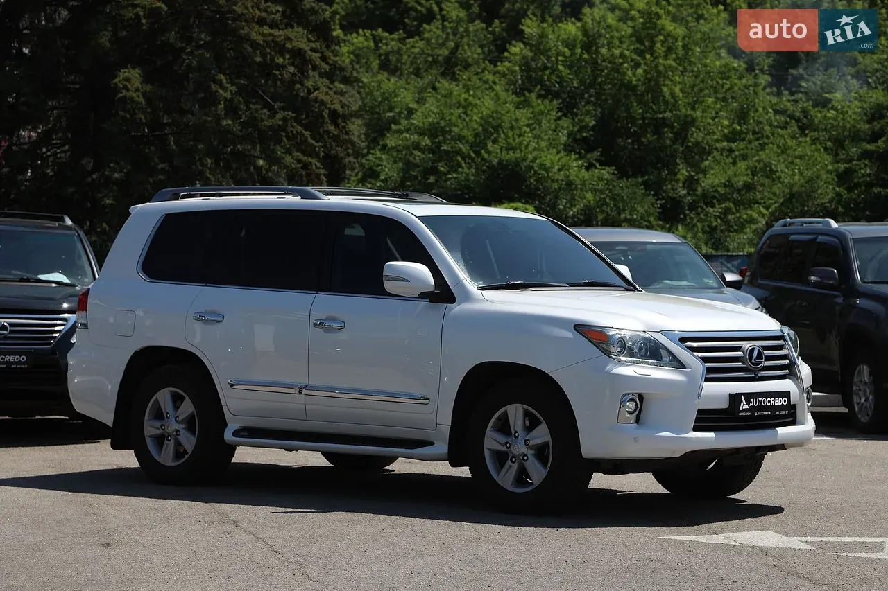 Lexus Lx 2012 photo 3