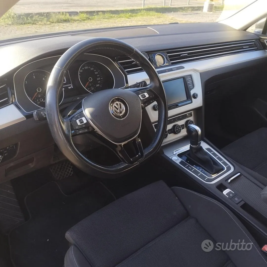 Volkswagen Passat 2016 photo 2