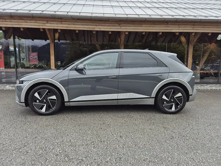 Hyundai Ioniq 5 2026 photo 2