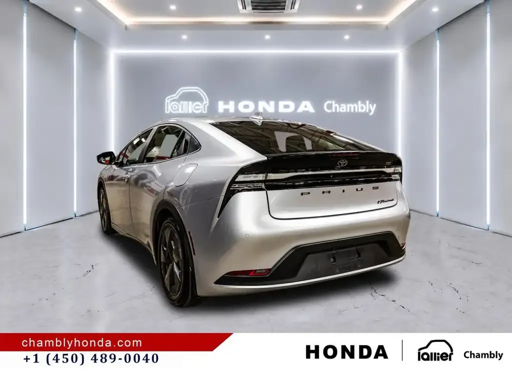 Toyota Prius Prime 2023 photo 5
