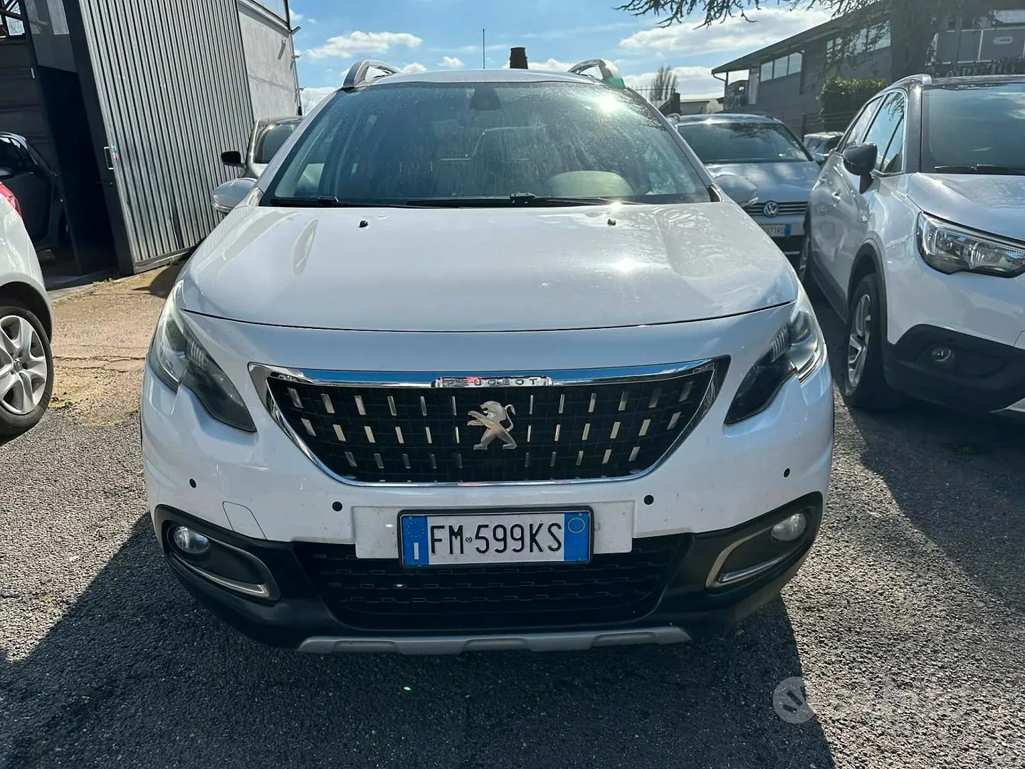 Peugeot 2008 2017 photo 2