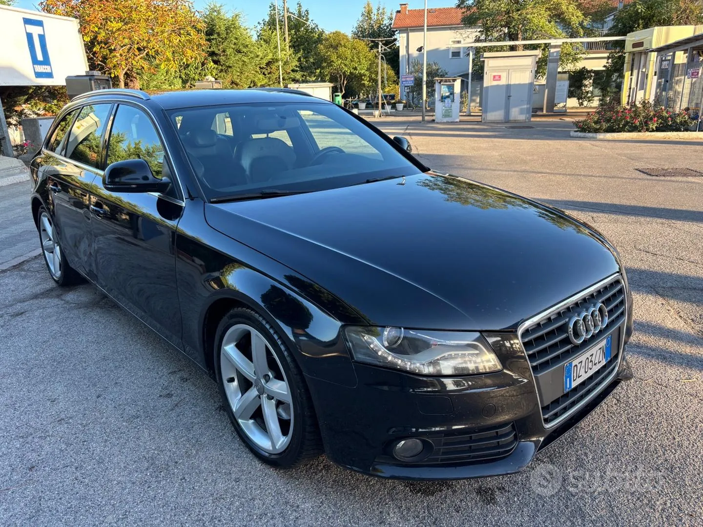 Audi A4 2009 photo 4