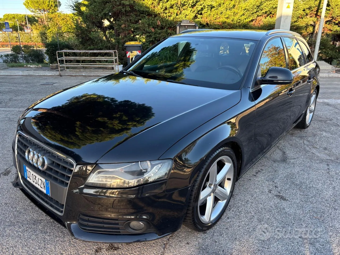 Audi A4 2009 photo 2