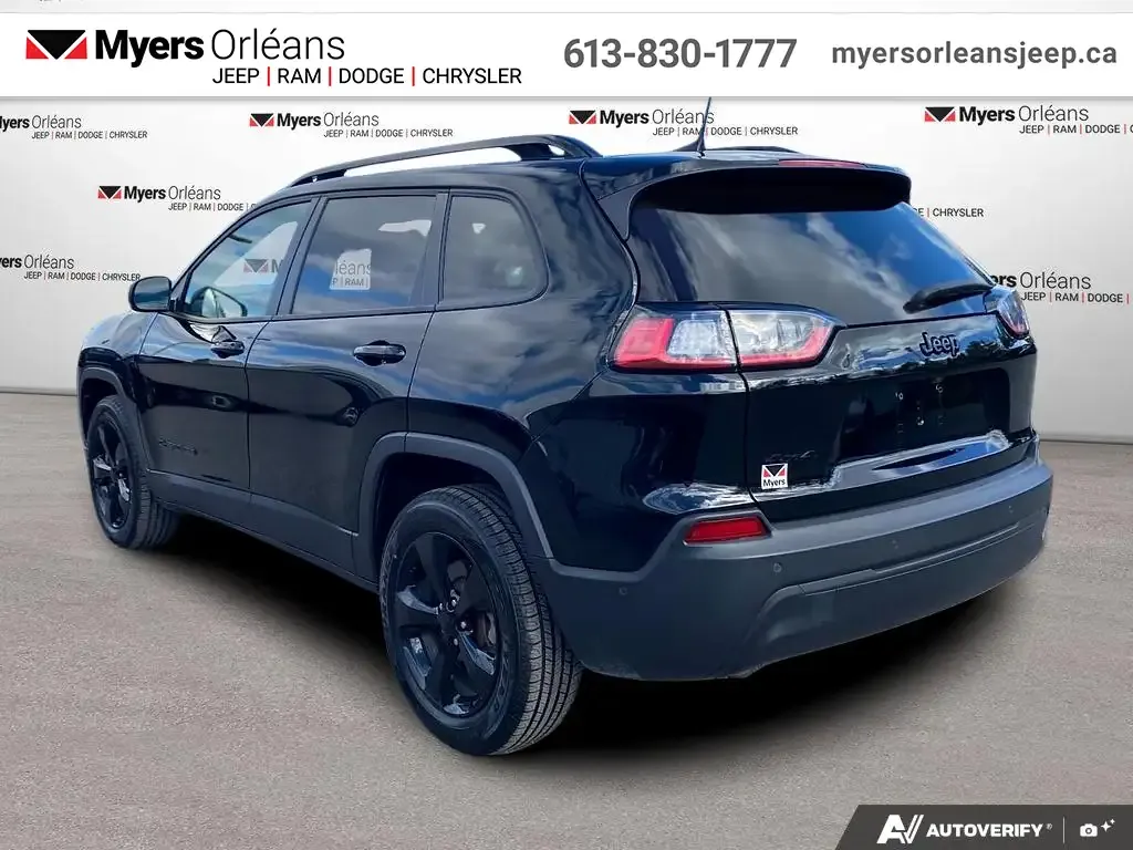 Jeep Cherokee 2023 photo 3