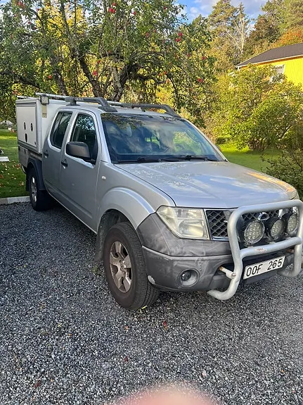 Nissan Navara 2006 photo 2