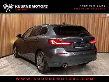 BMW 1 Series 2021 photo 2
