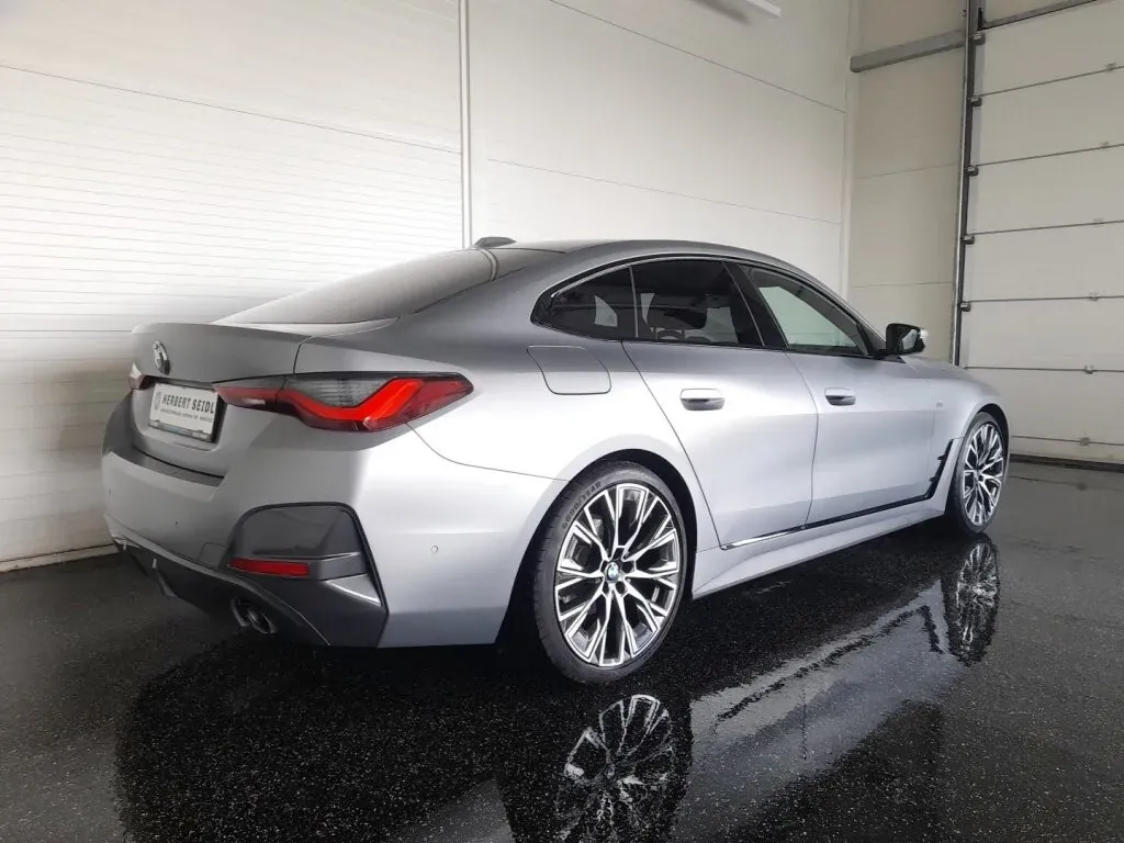BMW 4 Series 2023 photo 2