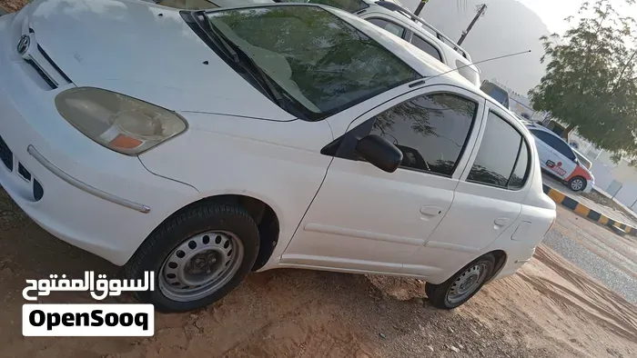 Toyota Echo 2004 photo 5