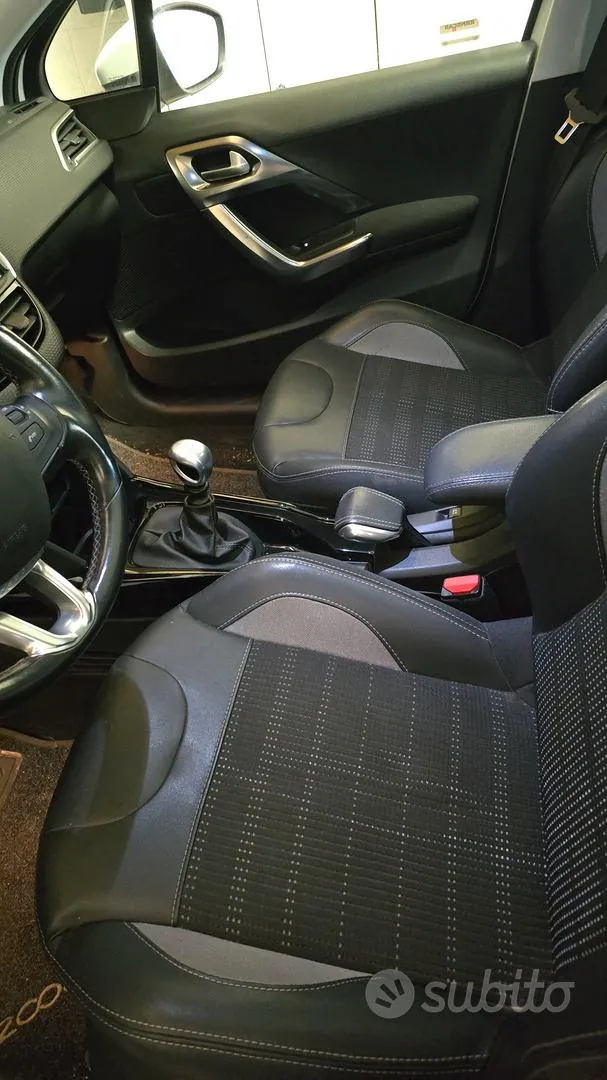 Peugeot 2008 2017 photo 2