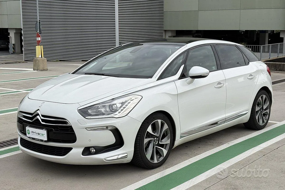 DS Automobiles Ds 5