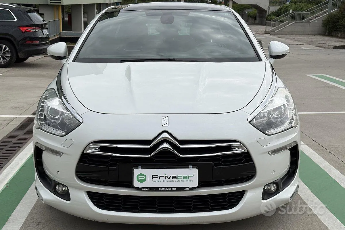 DS Automobiles Ds 5 2012 photo 2