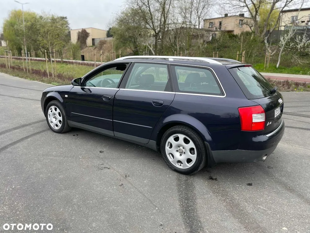 Audi A4 Avant 2003 photo 2